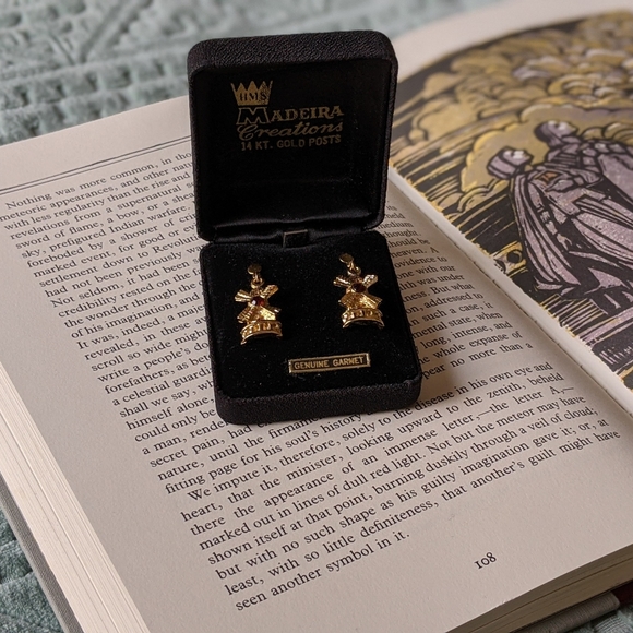 Vintage Genuine Garnet Windmill Earrings - Picture 8 of 8